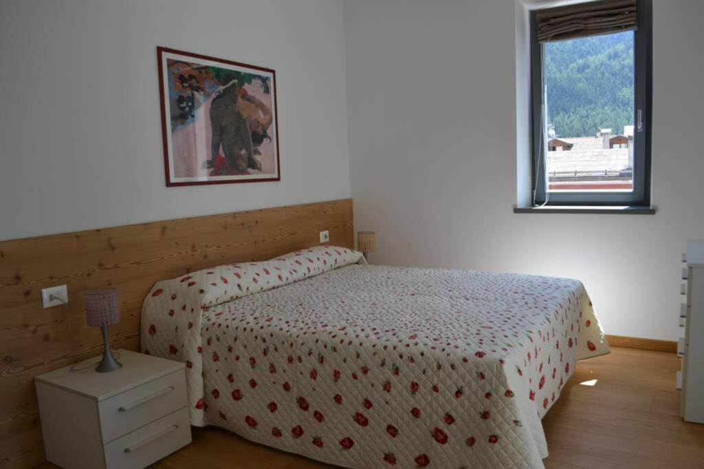 Appartamento Casa Alpi Malè Kültér fotó