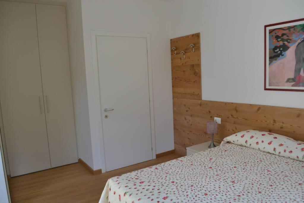 Appartamento Casa Alpi Malè Kültér fotó
